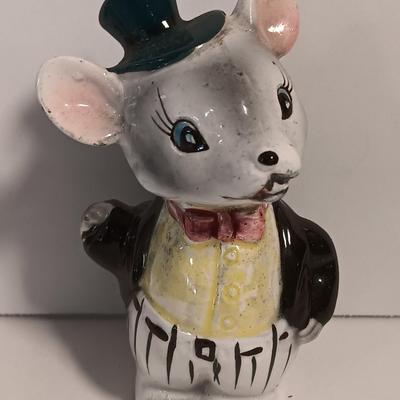 Vintage planters and vintage mouse salt & pepper shakers Norcrest Rabbitt