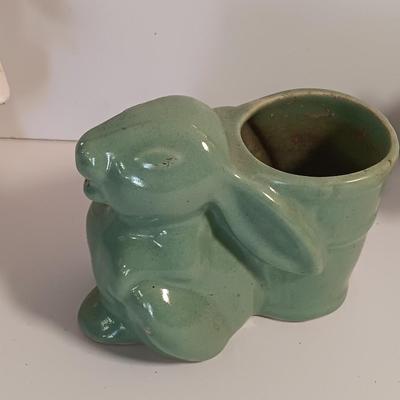Vintage planters and vintage mouse salt & pepper shakers Norcrest Rabbitt