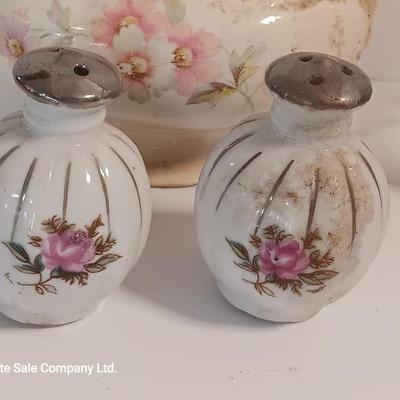 Vintage Homer Laughlin China dish made into planter and souvenir salt & pepper shakers.