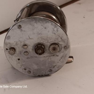 Shakespeare leader No. 1909 Fishing reel