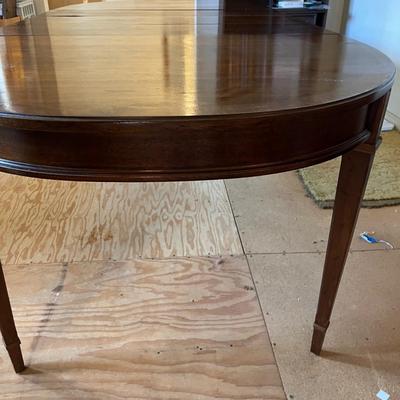 Dining Room Table (DR-MG)