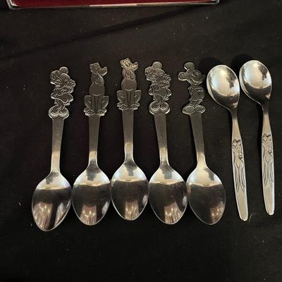 Disney Spoons, Peanuts Glasses & More (K-MG)