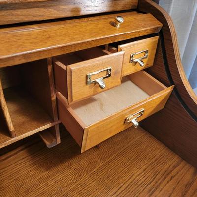 Oak Roll Top Desk (LR-DW)