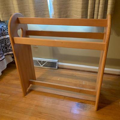 Quilts & Quilt Rack (B1-HS)