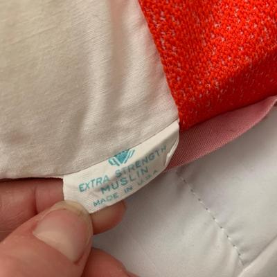 Quilts & Quilt Rack (B1-HS)