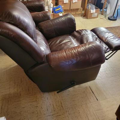 Pair of Lane Furniture Leather Recliners (LR-DW)