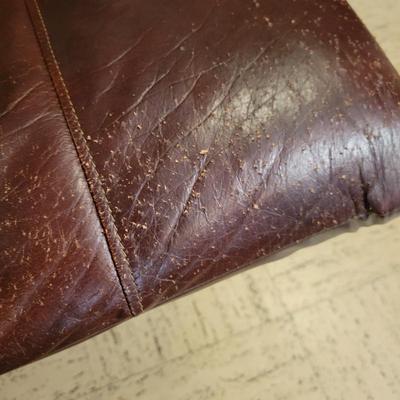 Pair of Lane Furniture Leather Recliners (LR-DW)