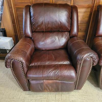 Pair of Lane Furniture Leather Recliners (LR-DW)