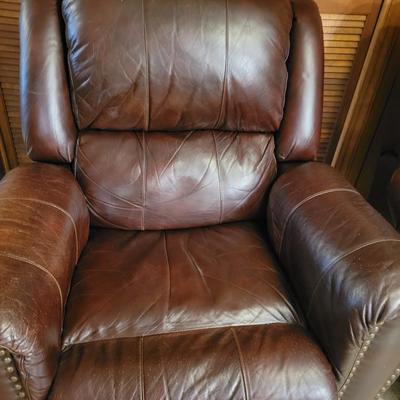 Pair of Lane Furniture Leather Recliners (LR-DW)