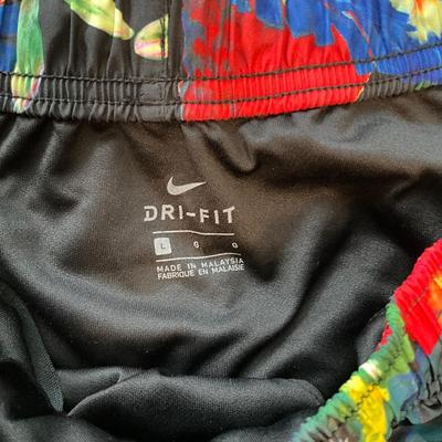 Nike Running shorts L
