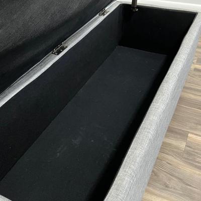 Grey Tweed Style Upholstered 42â€ Wide Storage Ottoman / Bench