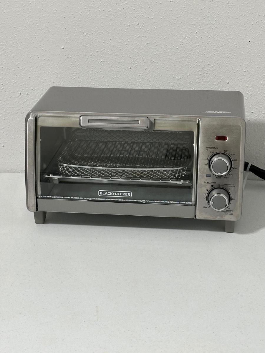BLACK + DECKER Air Fryer Toaster Oven
