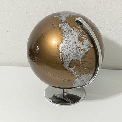 DREXEL HERITAGE ~ Two Toned Gold/Silver Globe