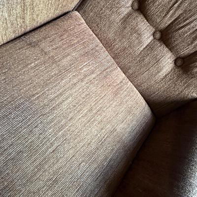 Vintge Tufted Back Chair
