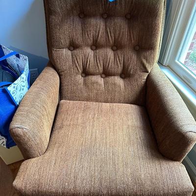 Vintge Tufted Back Chair