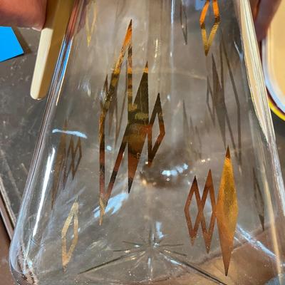 Cool vintage triangle coffee carafe