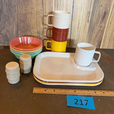 70s Plastic Picnic ware