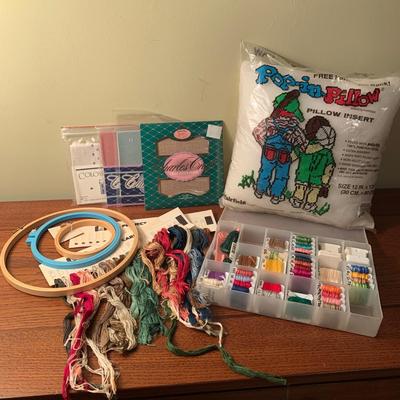 Large Collection of Needlework Supplies (B1-HS)