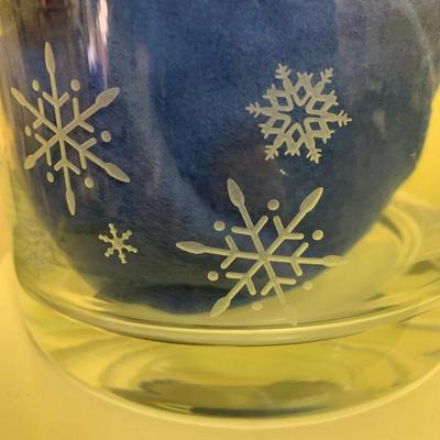 White House Glass Decorative Bowl Etched Snowflakes