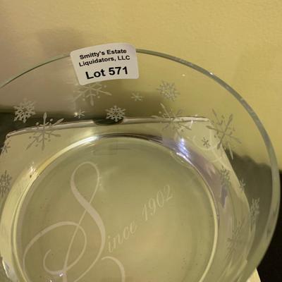 White House Glass Decorative Bowl Etched Snowflakes