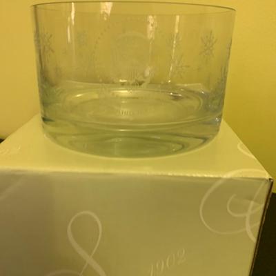 White House Glass Decorative Bowl Etched Snowflakes