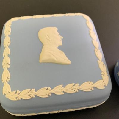 Wedgwood Jasperware Lot Lighter Trinket Box +++
