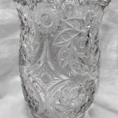 1912-1920 Westmoreland â€œBuzz Starâ€ Pressed Glass 6â€ Vase