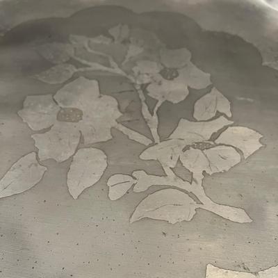 Wrought/Embossed Aluminum W/Limoges China Plate Inserts (B1-RG)