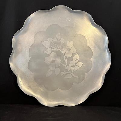 Wrought/Embossed Aluminum W/Limoges China Plate Inserts (B1-RG)