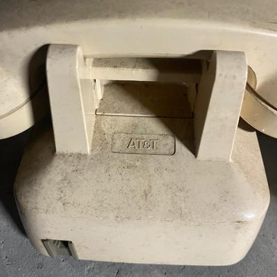 Seven Bell Touch Tone Phones (BS1-MG)