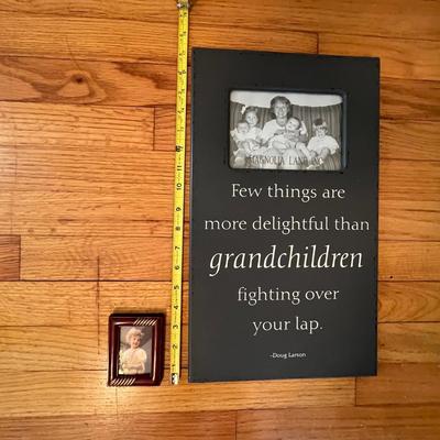 Over Eighty Photo Frames (B2-RG)