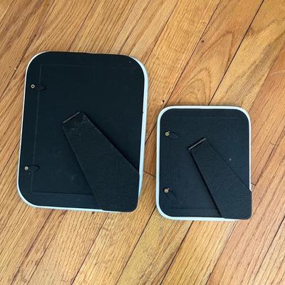 Over Eighty Photo Frames (B2-RG)