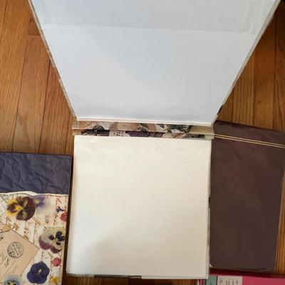 Scrapbooking Essentials (B2-RG)