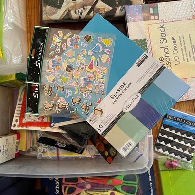 Scrapbooking Essentials (B2-RG)