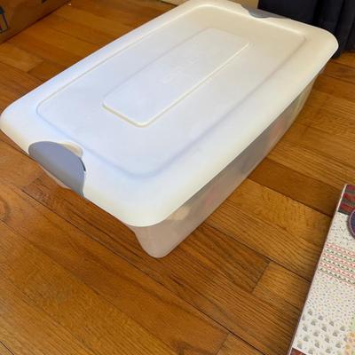 Scrapbooking Essentials (B2-RG)