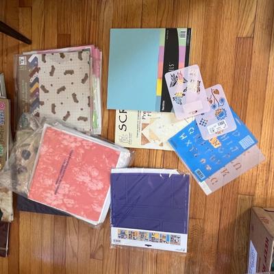 Scrapbooking Essentials (B2-RG)