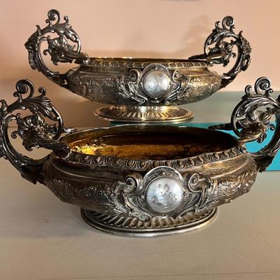 Pair Antique Goldsmith Silversmiths Ornate Vegetable Bowls c. 1909-1910