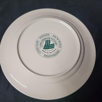 Longaberger Pottery Soup Tureen & Place Settings (BS2-DW)