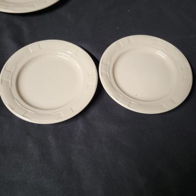 Longaberger Pottery Soup Tureen & Place Settings (BS2-DW)