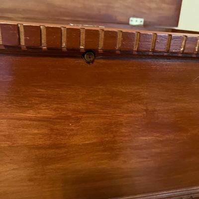 Solid Wood Blanket Chest with Dovetailed Drawer (B2-RG)