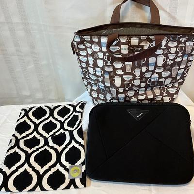 31 Cooler bag, iPad bag, black/white bag