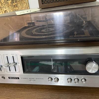 Vintage Sony record player & speakers