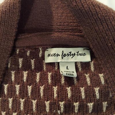 Simply Vera, Southern Lady, Stillwater and more Large Sweaters (B3-BBL)