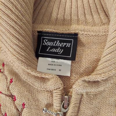 Simply Vera, Southern Lady, Stillwater and more Large Sweaters (B3-BBL)