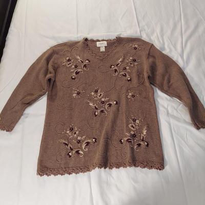 Simply Vera, Southern Lady, Stillwater and more Large Sweaters (B3-BBL)