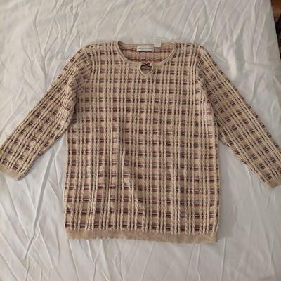 Simply Vera, Southern Lady, Stillwater and more Large Sweaters (B3-BBL)