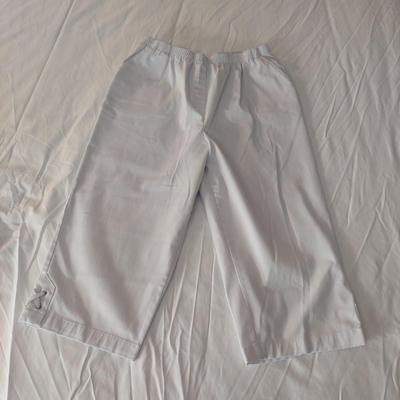 Women's Pants by Ruby Rd., Gloria Vanderbilt, Southern Lady and more (B3-BBL)