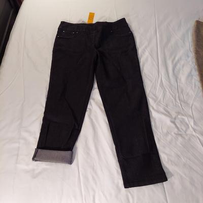 Women's Pants by Ruby Rd., Gloria Vanderbilt, Southern Lady and more (B3-BBL)