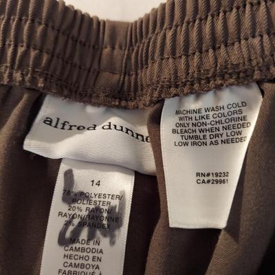 Women's Pants by Ruby Rd., Gloria Vanderbilt, Southern Lady and more (B3-BBL)