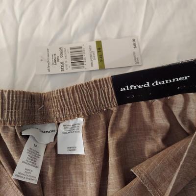 Women's Pants by Ruby Rd., Gloria Vanderbilt, Southern Lady and more (B3-BBL)